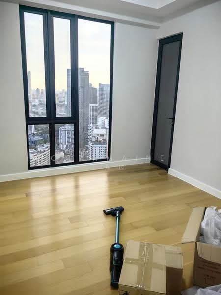 Kediaman Servis untuk Dijual di The Sentral Suites - Charmaine Tan - View - PropertyGuru.com.my