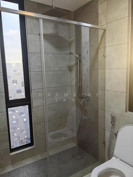 Kediaman Servis untuk Dijual di The Sentral Suites - Charmaine Tan - Bathroom - PropertyGuru.com.my