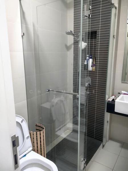 Kediaman Servis untuk Dijual di The Sentral Suites - Charmaine Tan - Bathroom - PropertyGuru.com.my