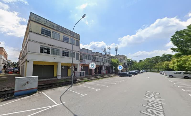 Shop for Rent in Taman Putra Prima (Puchong) - Bond Lee - Exterior - PropertyGuru.com.my