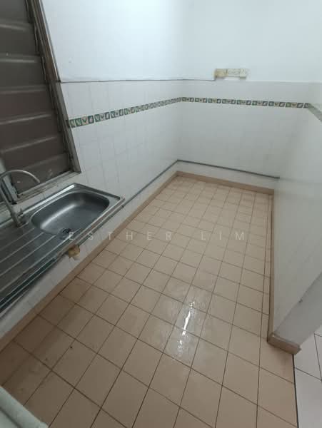 Apartment for Rent at Latan Biru - Esther Lim - Kitchen - PropertyGuru.com.my