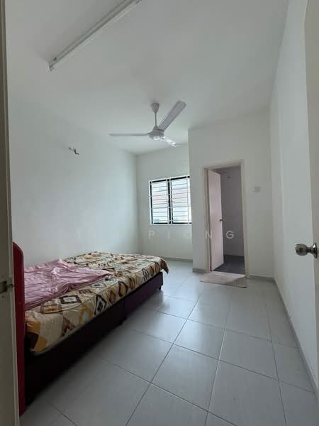 Rumah Teres 2-Tingkat untuk Dijual di Taman Muzaffar Heights (Bukit Katil) - Tim Piong - Bedroom - PropertyGuru.com.my