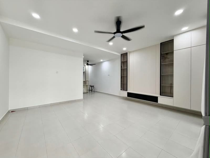 2-storey Terraced House for Sale in Austin Crest (Johor Bahru) - Max Loh - Living Room - PropertyGuru.com.my