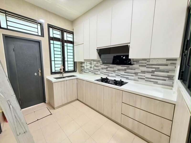2-storey Terraced House for Sale in Austin Crest (Johor Bahru) - Max Loh - Kitchen - PropertyGuru.com.my