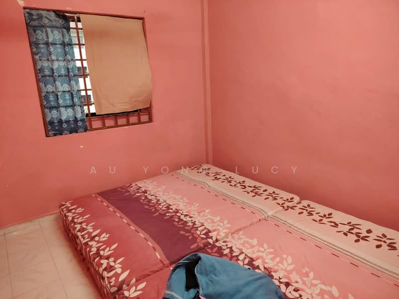 Flat for Sale at Pangsapuri Nuri - Au Yong Lucy - Bedroom - PropertyGuru.com.my