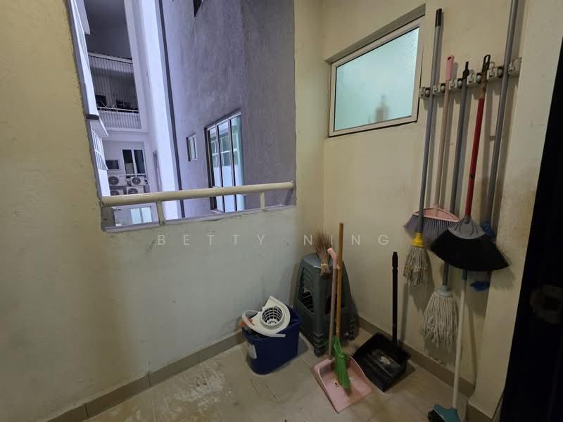 Condominium for Sale at Hartamas Regency 2 - Betty Ning - Balcony - PropertyGuru.com.my