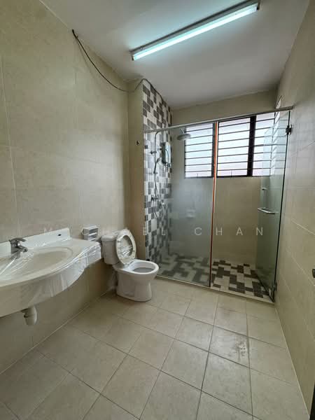 2-storey Terraced House for Sale in Bandar Puteri Puchong (Puchong) - Michael Chan - Bathroom - PropertyGuru.com.my