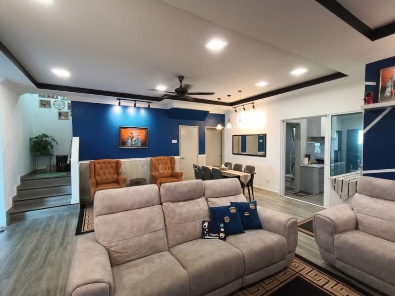 Rumah Berkembar untuk Dijual di Taman Putra Prima (Puchong) - Ameer Ali - Living Room - PropertyGuru.com.my