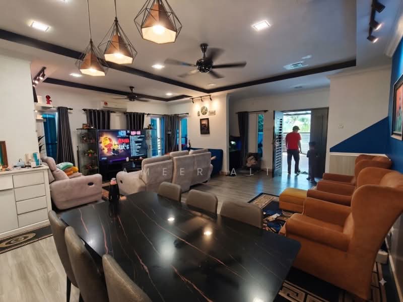 Rumah Berkembar untuk Dijual di Taman Putra Prima (Puchong) - Ameer Ali - Living Room - PropertyGuru.com.my
