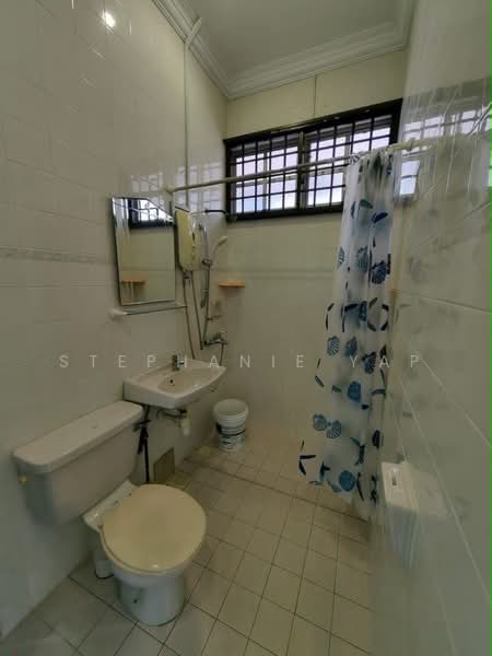 Rumah Berkembar untuk Disewa di Taman Perling (Perling) - Stephanie Yap - Bathroom - PropertyGuru.com.my