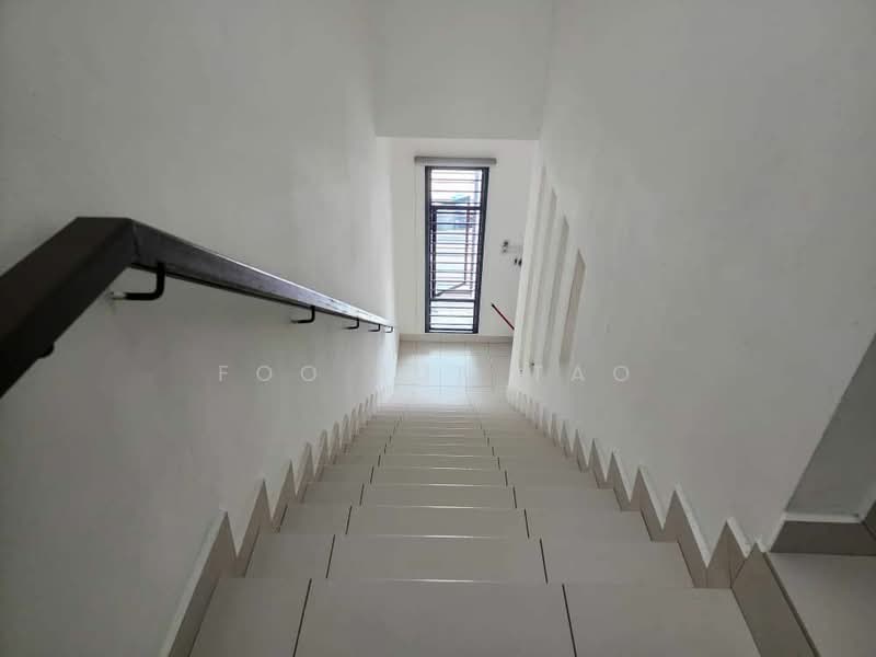 Rumah Teres 2-Tingkat untuk Disewa di Taman Seri Austin (Tebrau) - Foo Jun Tao - Corridor - PropertyGuru.com.my