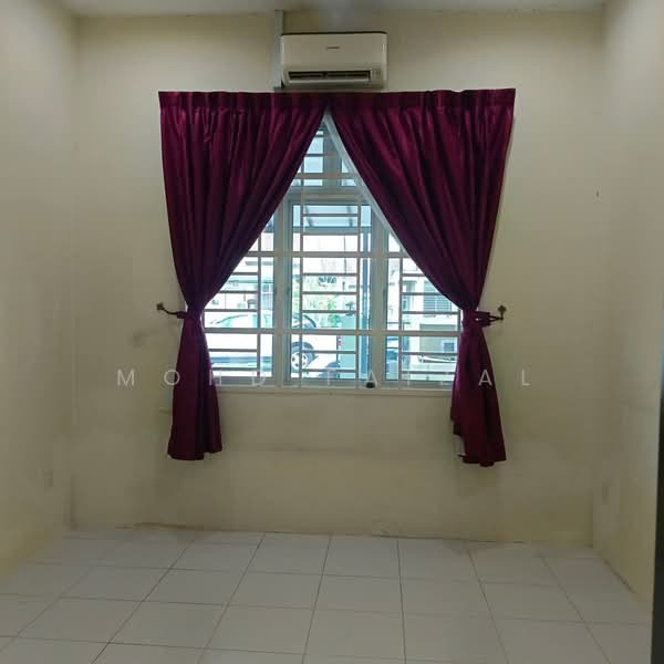 Semi-Detached House for Sale in Tanjong Duabelas (Selangor) - Mohd Faizal - Interior - PropertyGuru.com.my