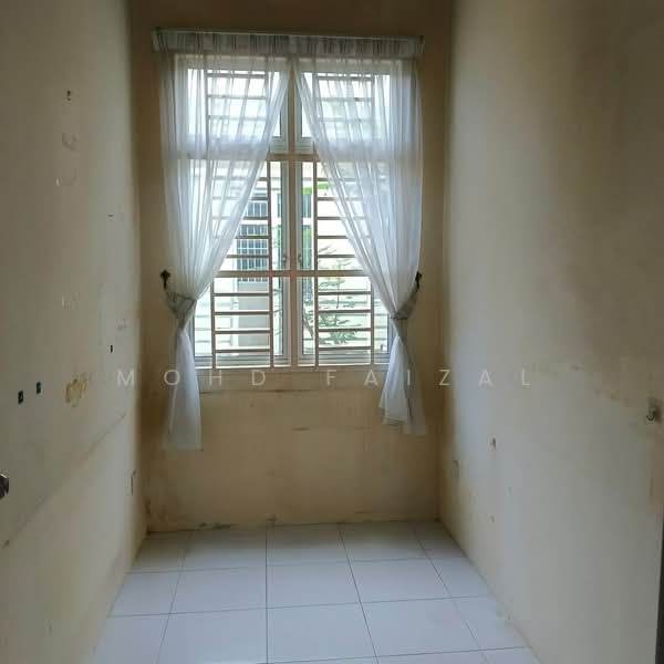 Semi-Detached House for Sale in Tanjong Duabelas (Selangor) - Mohd Faizal - Interior - PropertyGuru.com.my