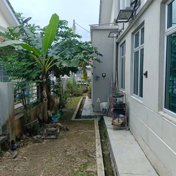 Semi-Detached House for Sale in Tanjong Duabelas (Selangor) - Mohd Faizal - Exterior - PropertyGuru.com.my
