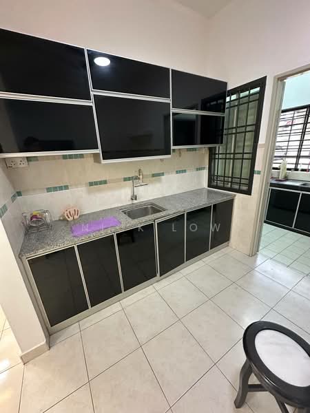 Rumah Teres 2-Tingkat untuk Disewa di Taman Seri Austin (Tebrau) - Nick Low - Kitchen - PropertyGuru.com.my