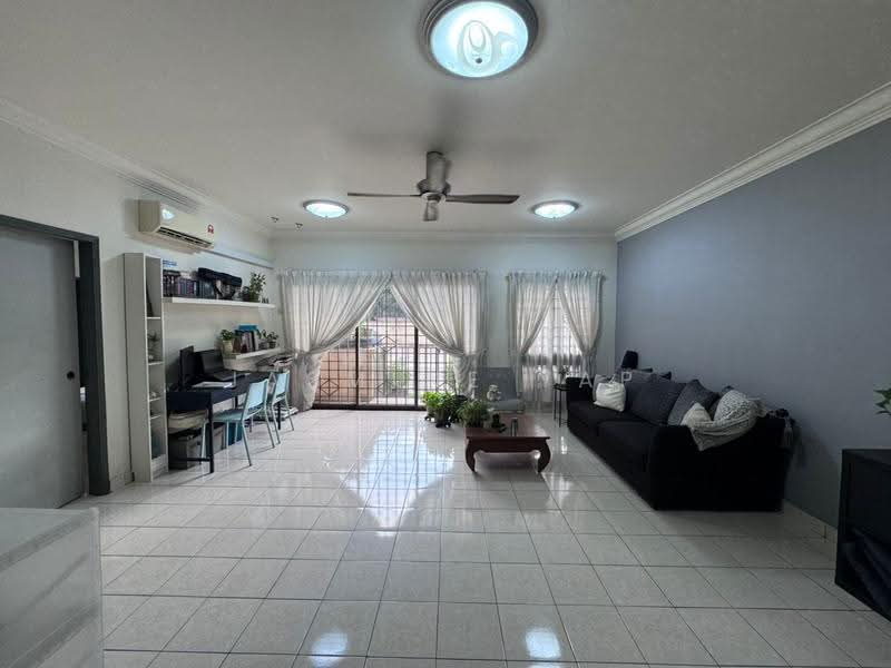 Condominium for Sale at Palm Spring @ Damansara - Jasmine Yap - Living Room - PropertyGuru.com.my