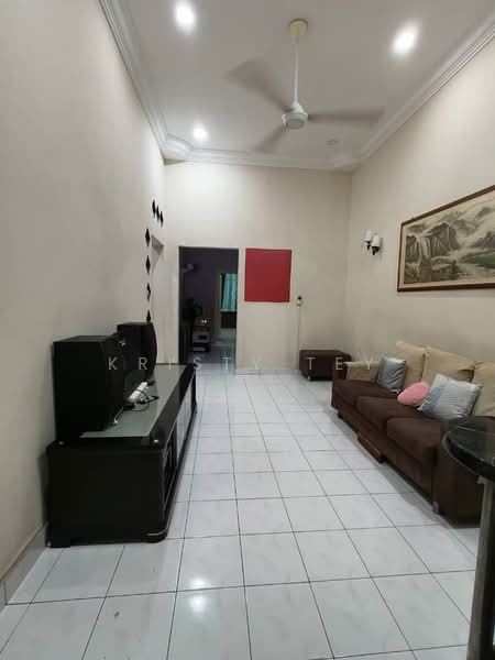 1.5-storey Terraced House for Sale in Taman Molek (Johor Bahru) - Kristy Tey - PropertyGuru.com.my