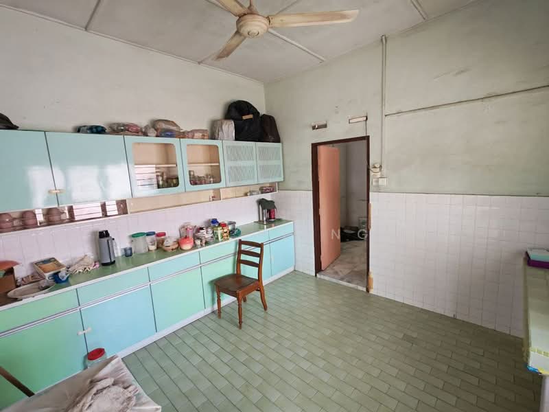 Kedai untuk Dijual di Taman Melaka Baru (Batu Berendam) - Tim Piong - Kitchen - PropertyGuru.com.my