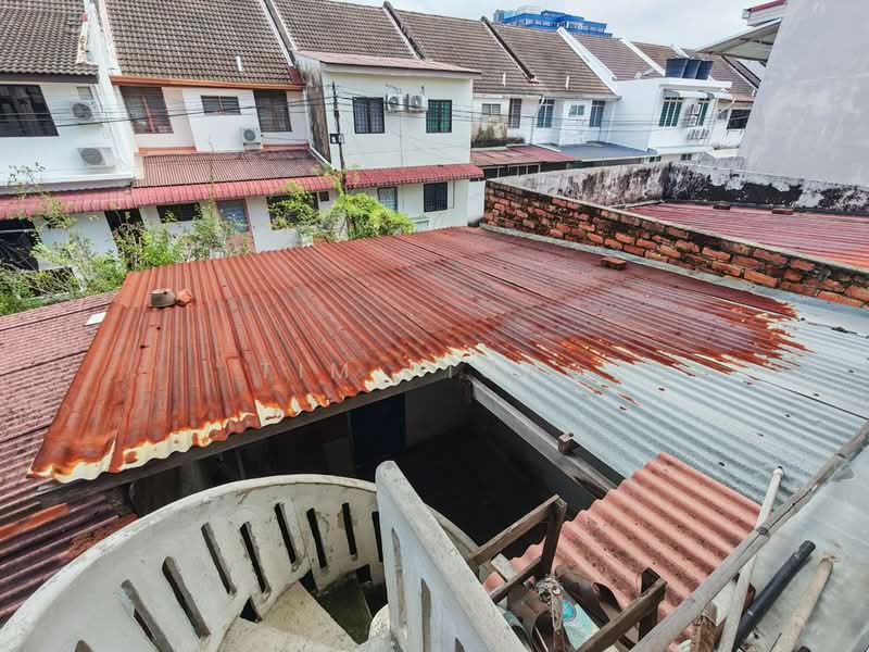 Kedai untuk Dijual di Taman Melaka Baru (Batu Berendam) - Tim Piong - Roof - PropertyGuru.com.my