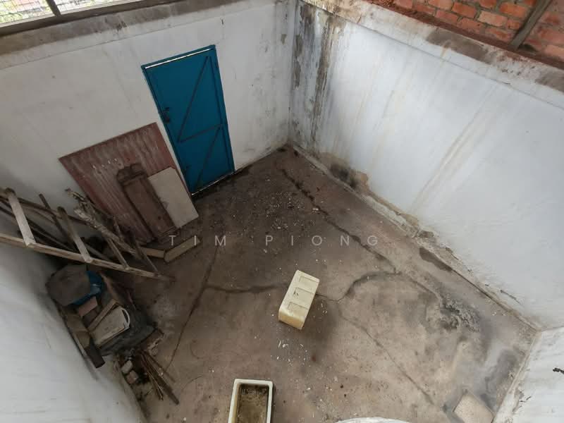 Kedai untuk Dijual di Taman Melaka Baru (Batu Berendam) - Tim Piong - Interior - PropertyGuru.com.my
