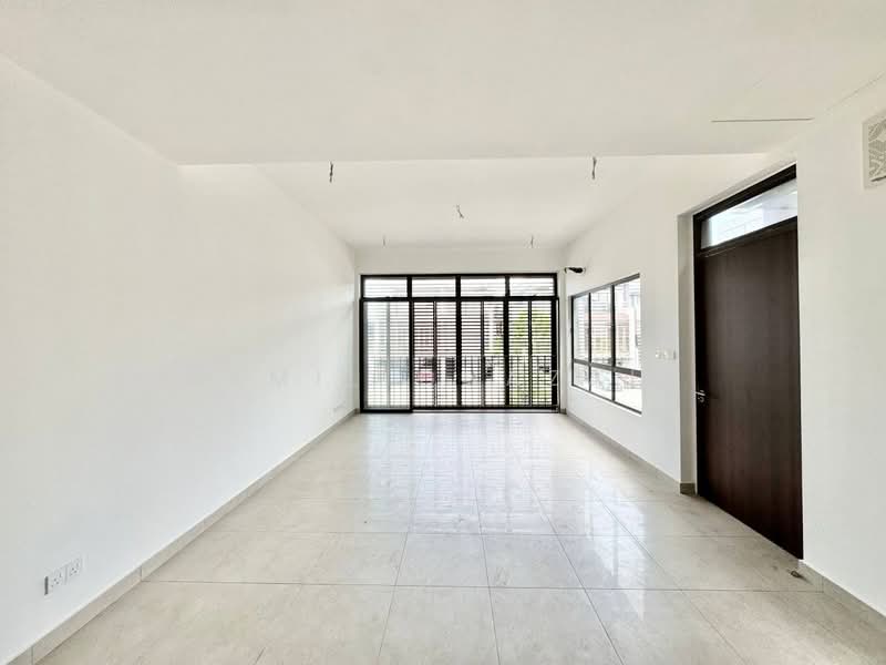 3-storey Terraced House for Sale in Cyberjaya (Selangor) - Kamil Ghazali - Living Room - PropertyGuru.com.my