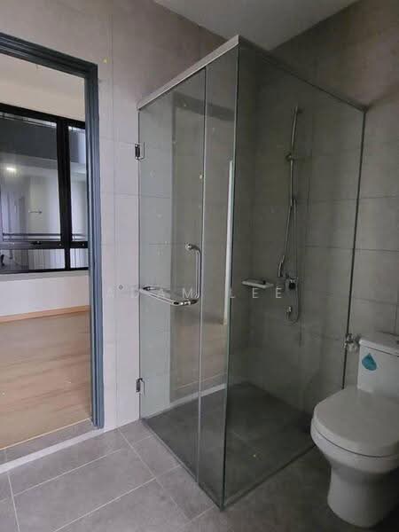 Service Residence for Sale at Aera Residence - Adam Lee - Bathroom - PropertyGuru.com.my