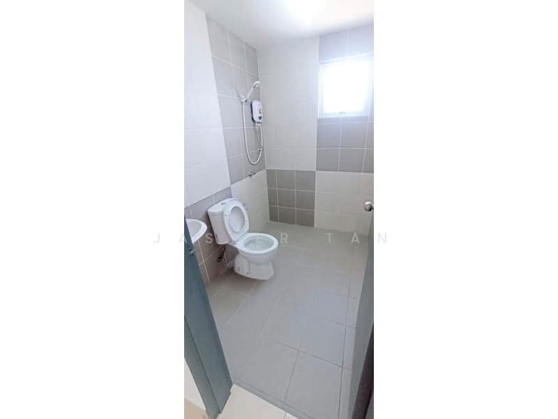 Pangsapuri untuk Disewa di Residensi Kesuma 1 - Jasper Tan - Bathroom - PropertyGuru.com.my