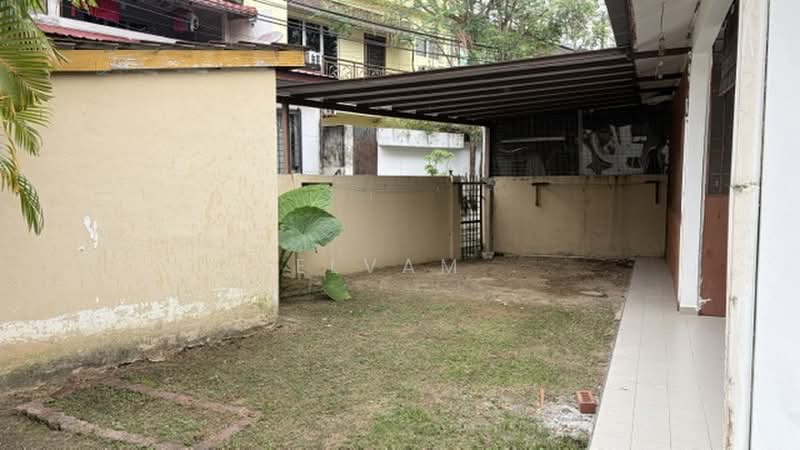2-storey Terraced House for Sale in Hulu Kelang (Kuala Lumpur) - Selvam . - Backyard/Laundry Area - PropertyGuru.com.my