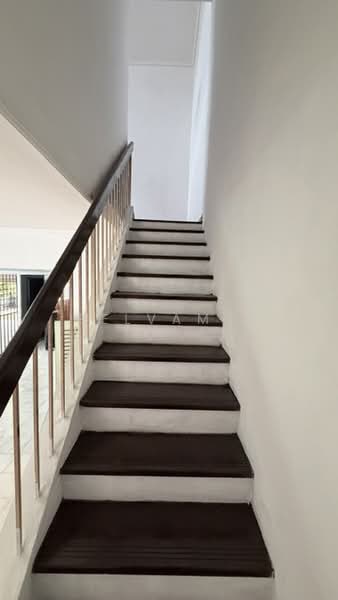 2-storey Terraced House for Sale in Hulu Kelang (Kuala Lumpur) - Selvam . - Staircase - PropertyGuru.com.my