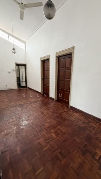 2-storey Terraced House for Sale in Hulu Kelang (Kuala Lumpur) - Selvam . - Upstairs view - PropertyGuru.com.my