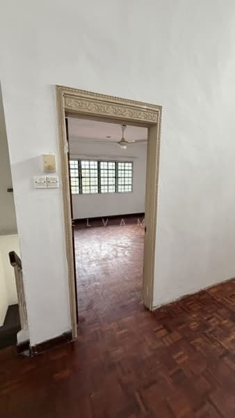 2-storey Terraced House for Sale in Hulu Kelang (Kuala Lumpur) - Selvam . - Master Room - PropertyGuru.com.my