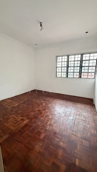 2-storey Terraced House for Sale in Hulu Kelang (Kuala Lumpur) - Selvam . - Room 2 - PropertyGuru.com.my