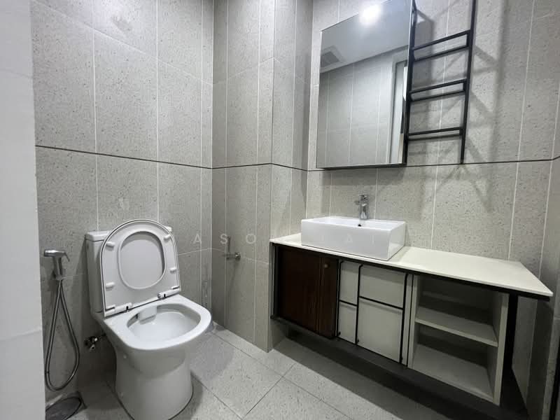 Service Residence for Rent at Millerz Square Serviced Residence - Jason Lai - Bathroom - PropertyGuru.com.my