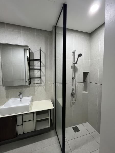 Service Residence for Rent at Millerz Square Serviced Residence - Jason Lai - Bathroom - PropertyGuru.com.my