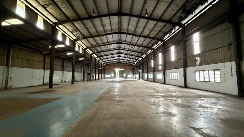 Factory for Rent in Kampung Baru Sungai Buloh (Sungai Buloh) - M.K. Lee - Interior - PropertyGuru.com.my