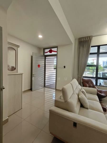 2-storey Terraced House for Sale in Taman Ponderosa (Johor Bahru) - Kok Hui - Living Room - PropertyGuru.com.my