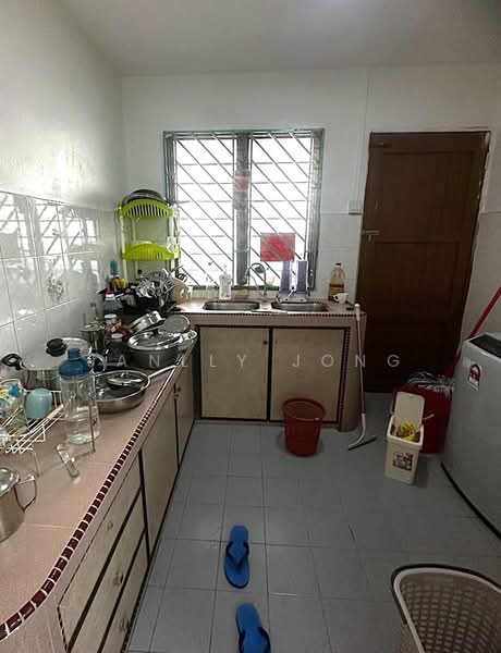 Rumah Teres 2-Tingkat untuk Dijual di Taman Damai Jaya (Skudai) - Janlly Jong - Kitchen - PropertyGuru.com.my