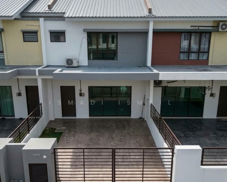 Terraced House for Sale in Kuala Selangor (Selangor) - Ismadi Ismail - Exterior - PropertyGuru.com.my