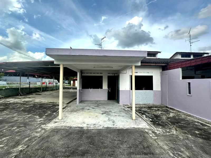 Rumah Teres 1-Tingkat untuk Dijual di Taman Johor Jaya (Johor Bahru) - Calvin Lee - PropertyGuru.com.my