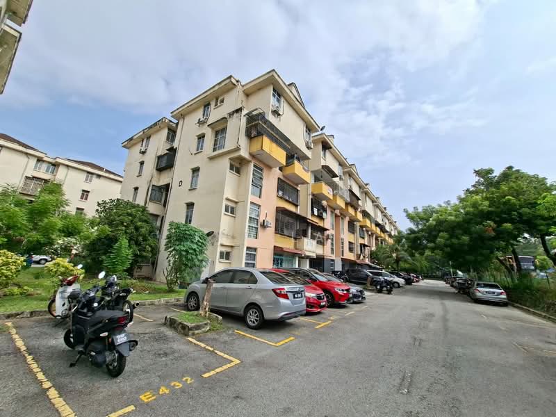 Pangsapuri untuk Dijual di Casmaria Apartment - Ken Lai - Exterior - PropertyGuru.com.my