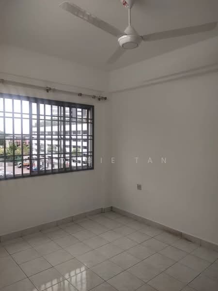 Apartment for Sale at Bayu Puteri 2 - Robbie Tan - Interior - PropertyGuru.com.my