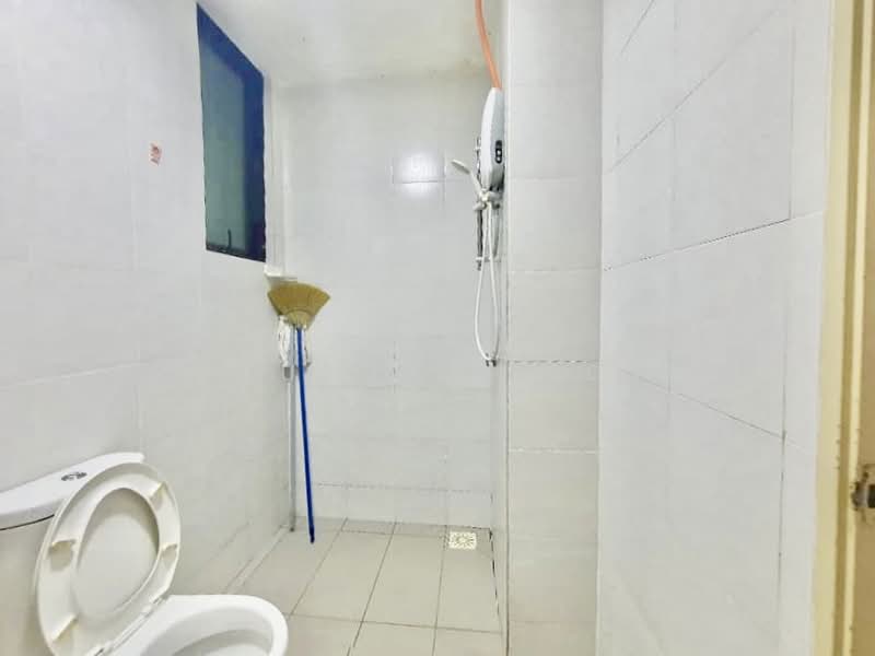 Kondominium untuk Disewa di Serin Residency - Luwis Ling - Bathroom - PropertyGuru.com.my