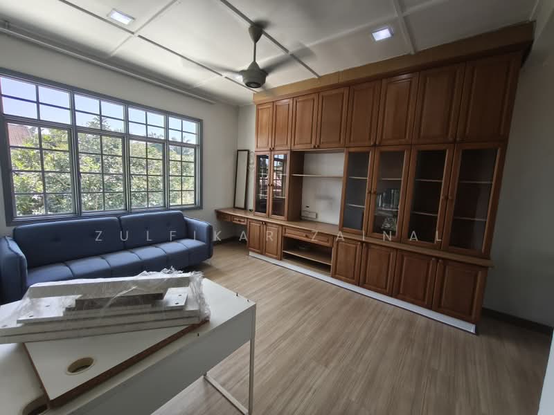 Bungalow for Rent in Shah Alam (Selangor) - Zulfikar Zainal - Living Room - PropertyGuru.com.my