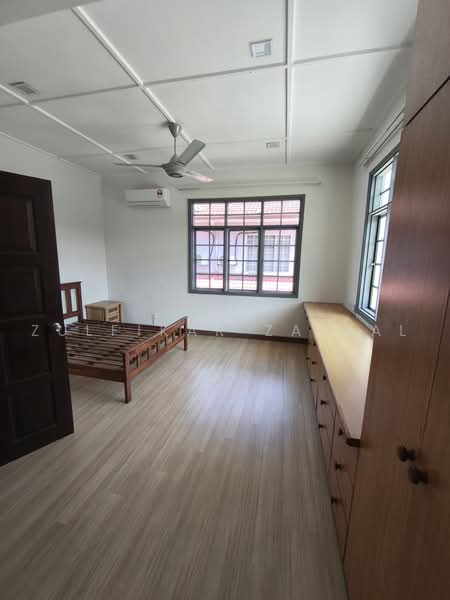 Bungalow for Rent in Shah Alam (Selangor) - Zulfikar Zainal - Bedroom - PropertyGuru.com.my