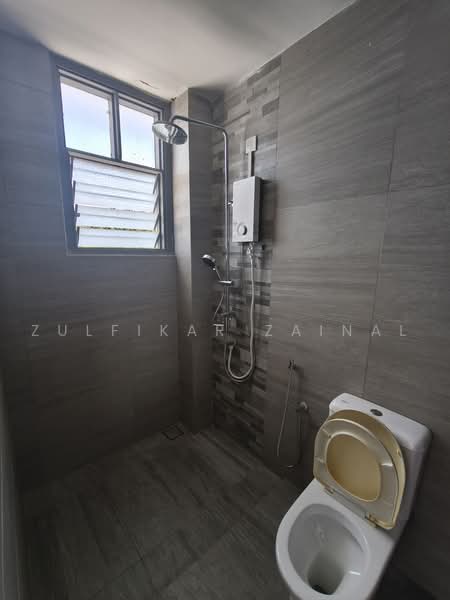 Bungalow for Rent in Shah Alam (Selangor) - Zulfikar Zainal - Bathroom - PropertyGuru.com.my