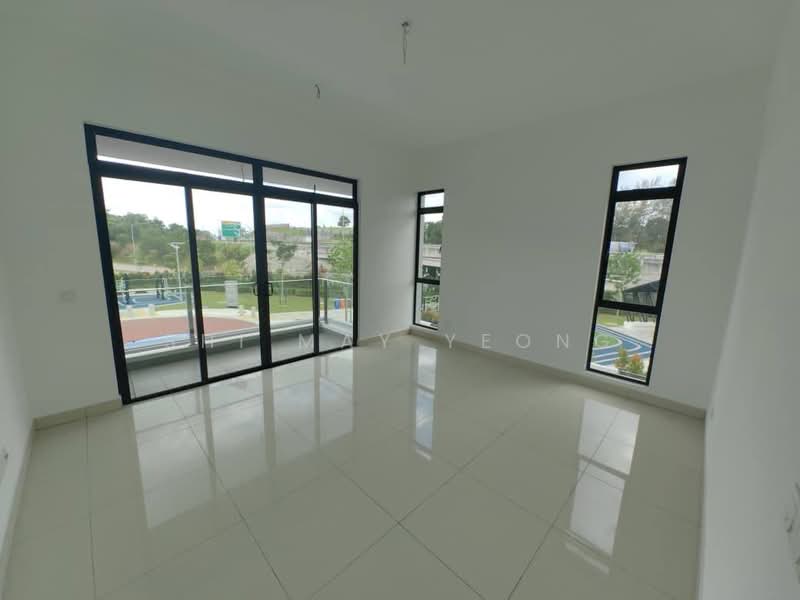 Rumah Kluster untuk Dijual di Iskandar Puteri (Nusajaya) (Johor) - Shi May Yeong - Balcony - PropertyGuru.com.my