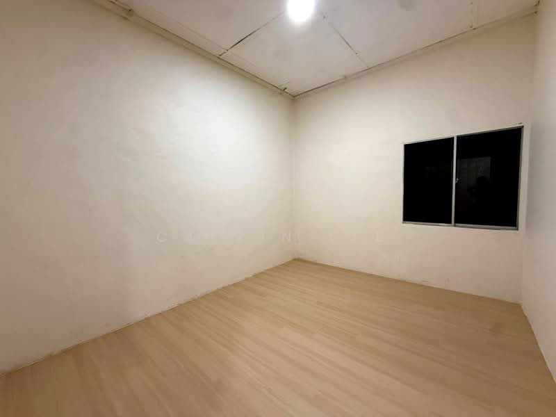 Rumah Teres 1-Tingkat untuk Dijual di Kulai Besar (Kulai) - Calvin Lee - PropertyGuru.com.my