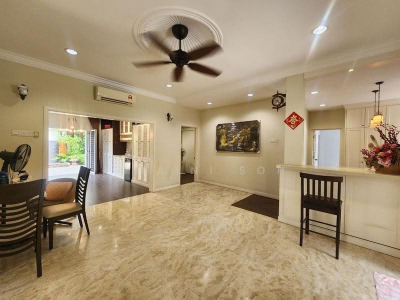 Bungalow House for Sale in Bukit Jelutong (Shah Alam) - Zuraini Soh - Living Room - PropertyGuru.com.my
