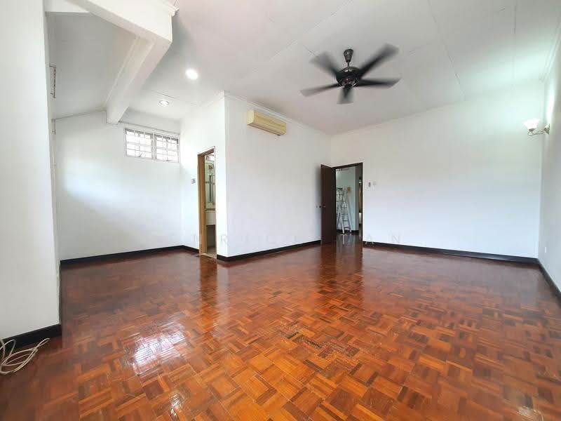 2-storey Terraced House for Rent in Usj 20 (Subang Jaya) - Henrick Tan - Living Room - PropertyGuru.com.my