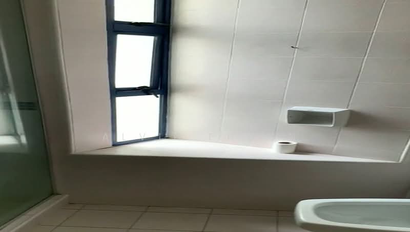 Condominium for Rent at Impiana On The Waterfront Condominium - Alvin Phoon - Bathroom - PropertyGuru.com.my